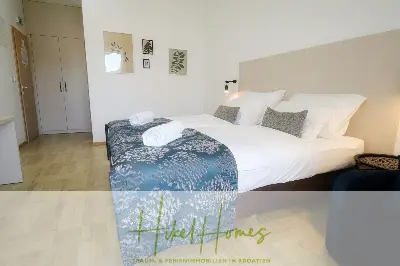 Haus mit Meerblick in Slatine, Ansicht 9 von 28