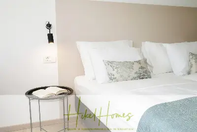 Haus mit Meerblick in Slatine, Ansicht 11 von 28