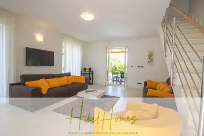 Haus mit Meerblick in Splitska, Ansicht 8 von 17