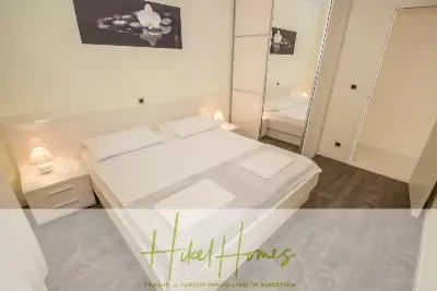 Haus mit Meerblick in Splitska, Ansicht 17 von 24