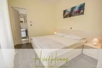 Haus mit Meerblick in Splitska, Ansicht 15 von 24