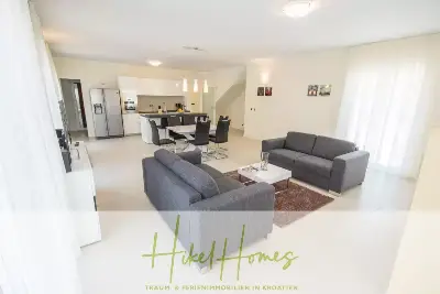 Haus mit Meerblick in Splitska, Ansicht 10 von 17