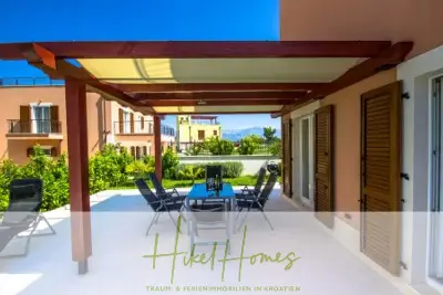 Haus mit Meerblick in Splitska, Ansicht 6 von 17