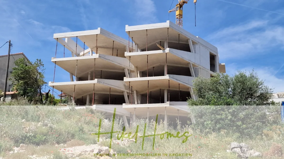 Wohnung am Meer in Okrug Gornji