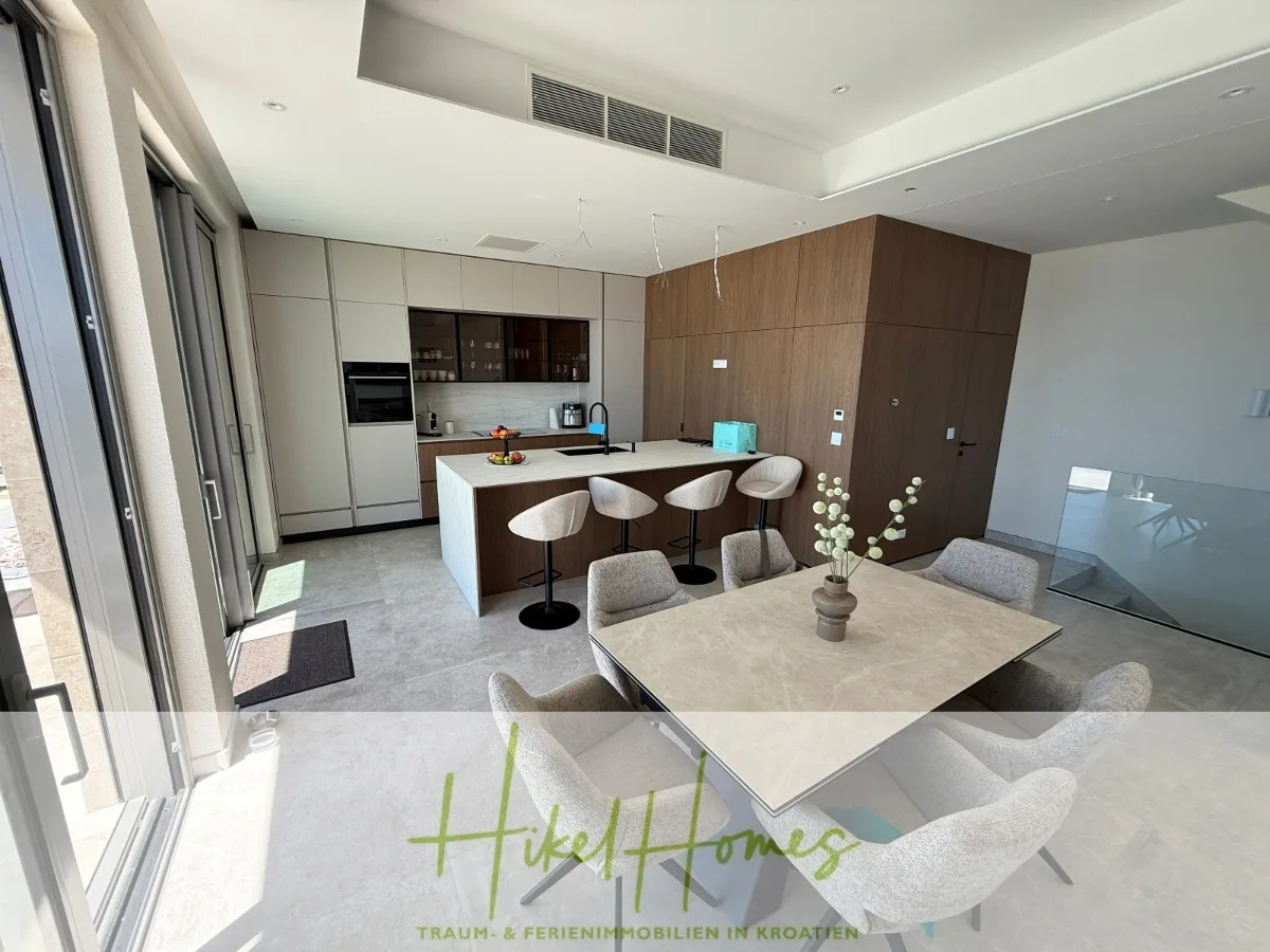 Haus mit Meerblick in Jesenice, Ansicht 3 von 26